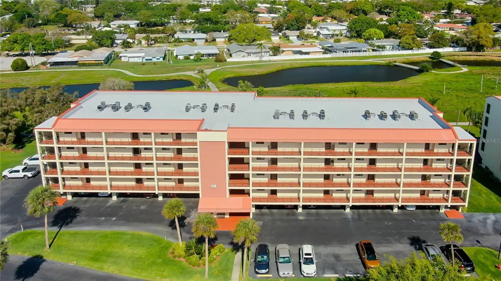 9450 HARBOR GREENS WAY #301 Seminole, FL 33776