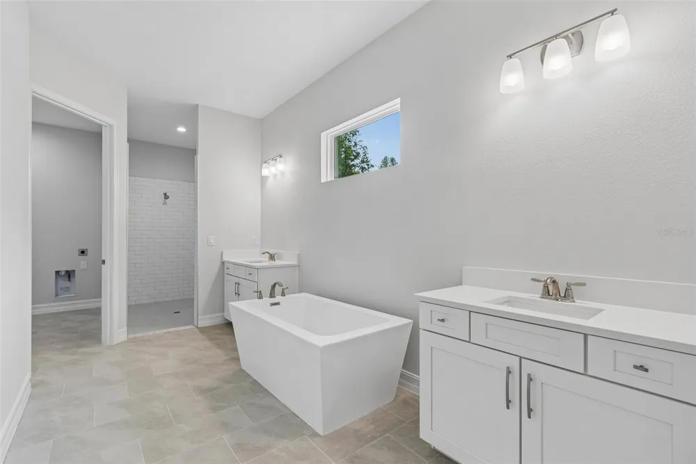 4881 MAJESTIC HILLS LOOP Brooksville, FL 34601