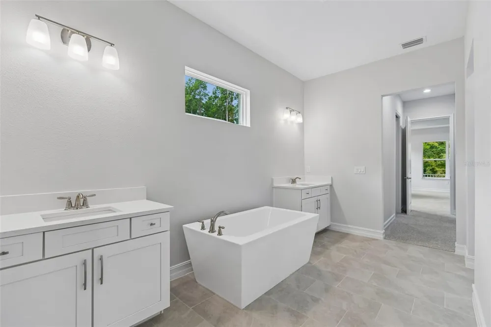 4881 MAJESTIC HILLS LOOP Brooksville, FL 34601
