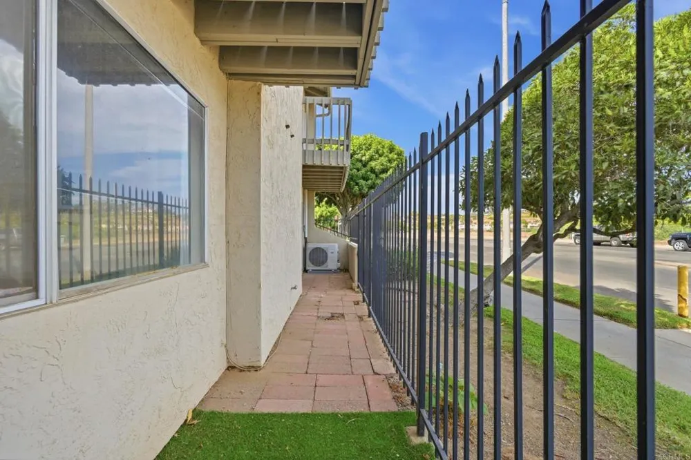31908 Del Cielo Este #10A Bonsall, CA 92003