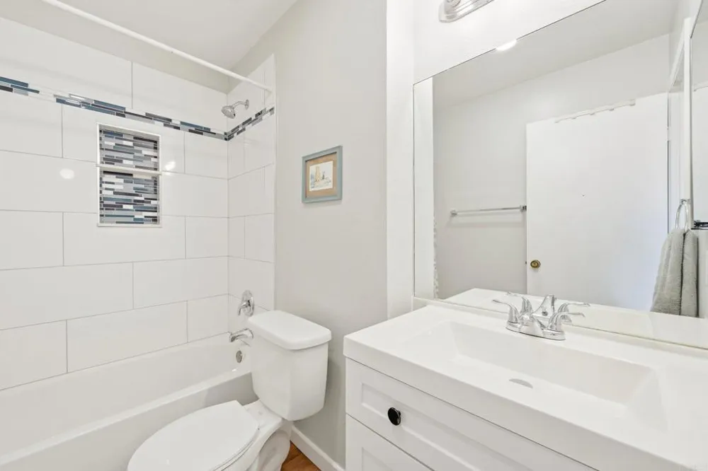 31908 Del Cielo Este #10A Bonsall, CA 92003