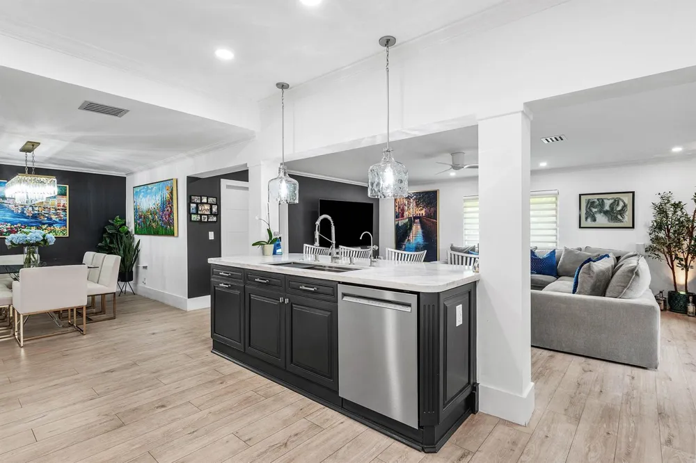 3203 NE 6th Boca Raton, FL 33431