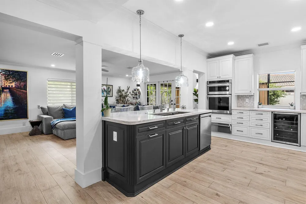 3203 NE 6th Boca Raton, FL 33431