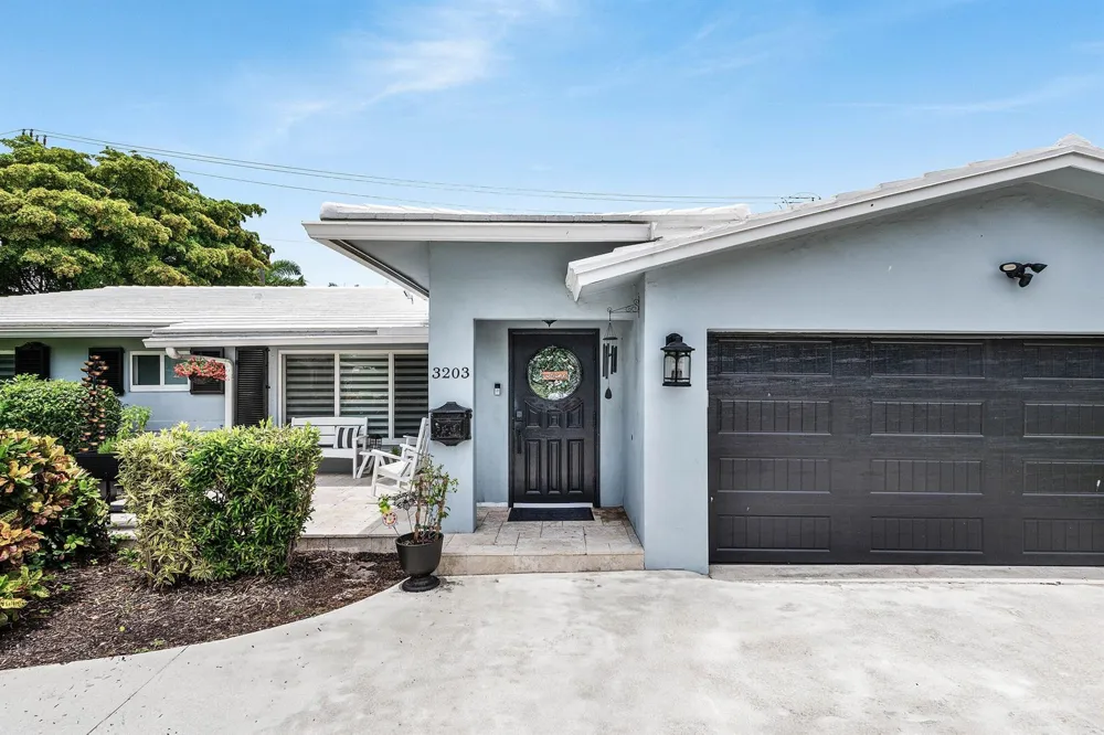 3203 NE 6th Boca Raton, FL 33431