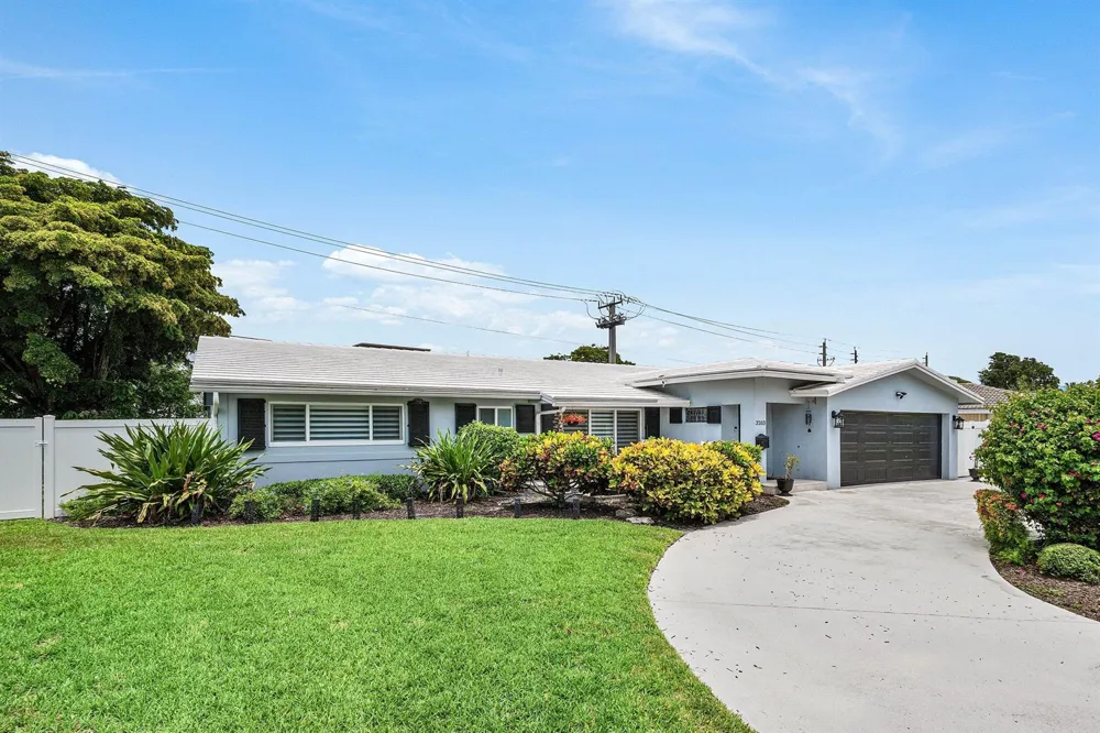 3203 NE 6th Boca Raton, FL 33431