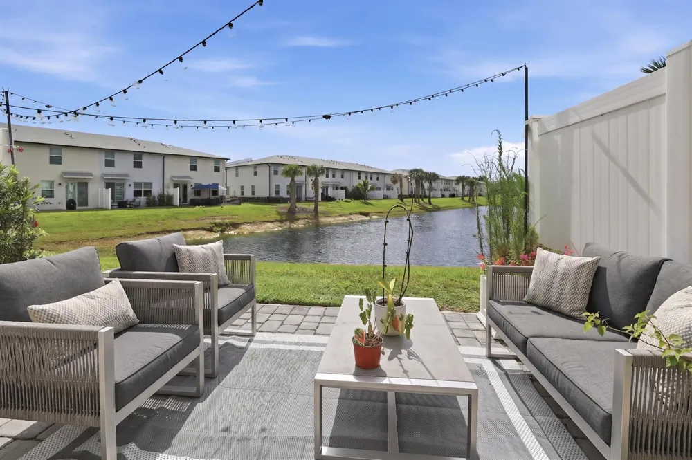 5650 Enclave Drive Mangonia Park, FL 33407