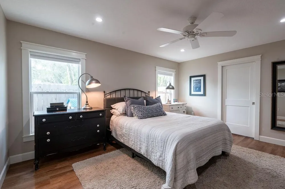 216 18TH STREET E Bradenton, FL 34208