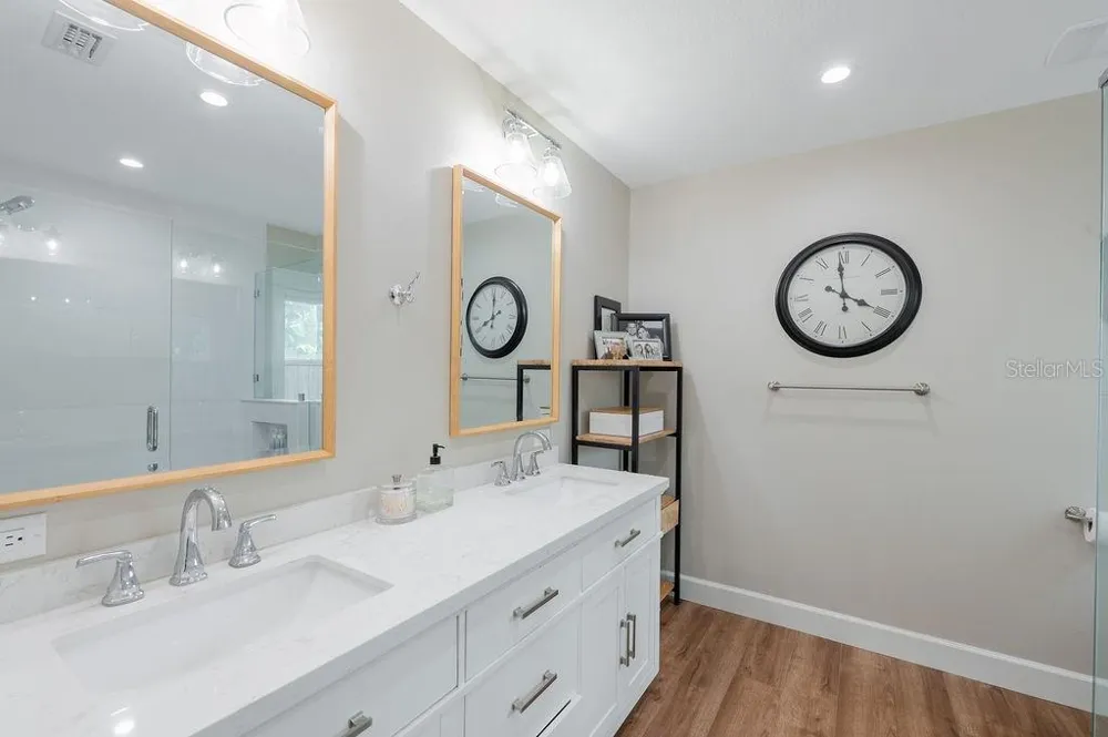 216 18TH STREET E Bradenton, FL 34208
