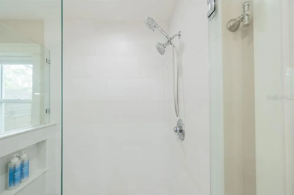216 18TH STREET E Bradenton, FL 34208