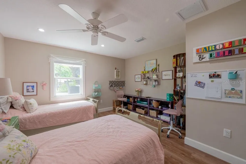216 18TH STREET E Bradenton, FL 34208