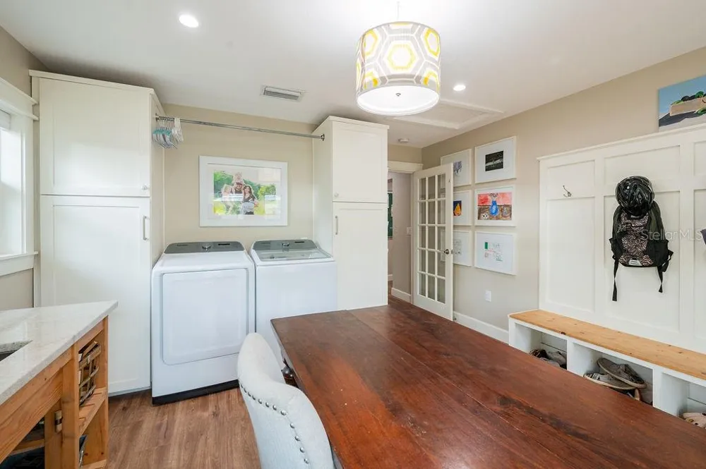 216 18TH STREET E Bradenton, FL 34208