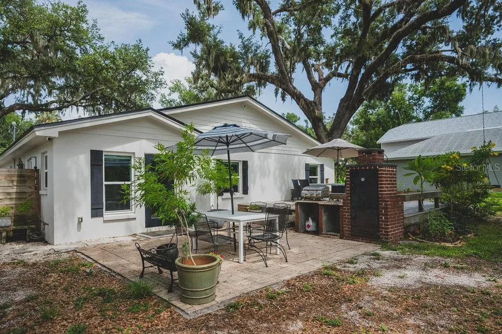216 18TH STREET E Bradenton, FL 34208