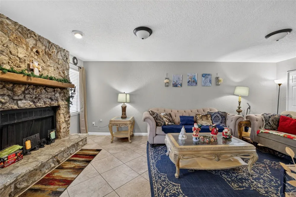945 NW 64TH PLACE ocala, FL 34475