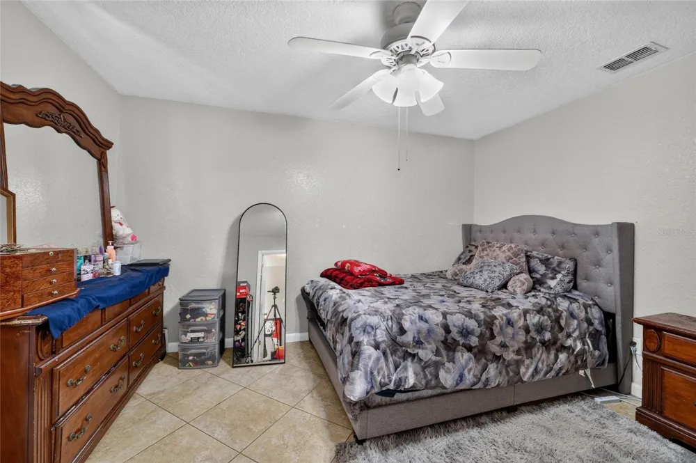 945 NW 64TH PLACE ocala, FL 34475