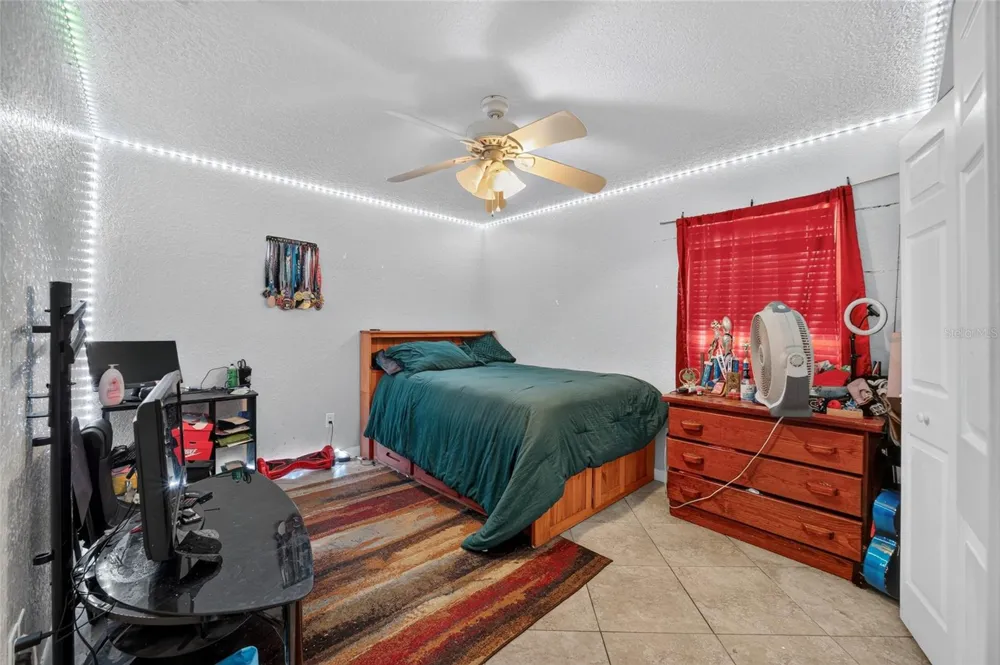 945 NW 64TH PLACE ocala, FL 34475