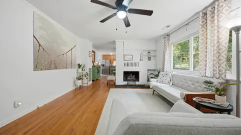 304 Oakmont Lane