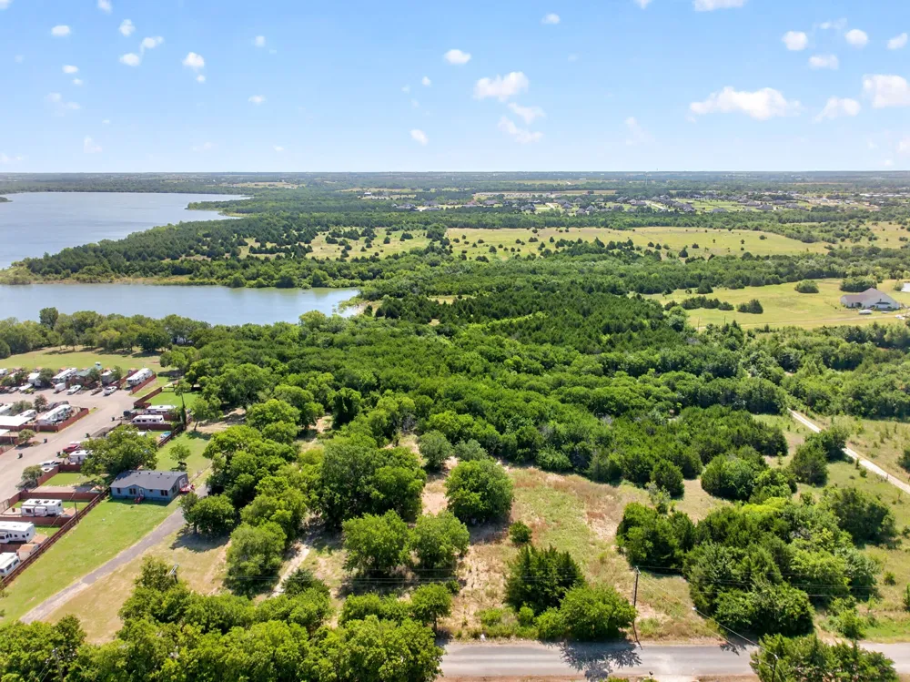5211 County Road 547 Nevada, TX 75173