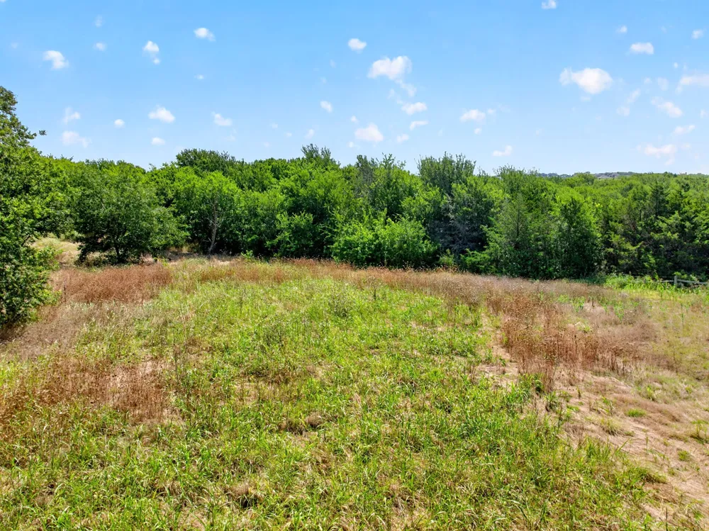 5211 County Road 547 Nevada, TX 75173