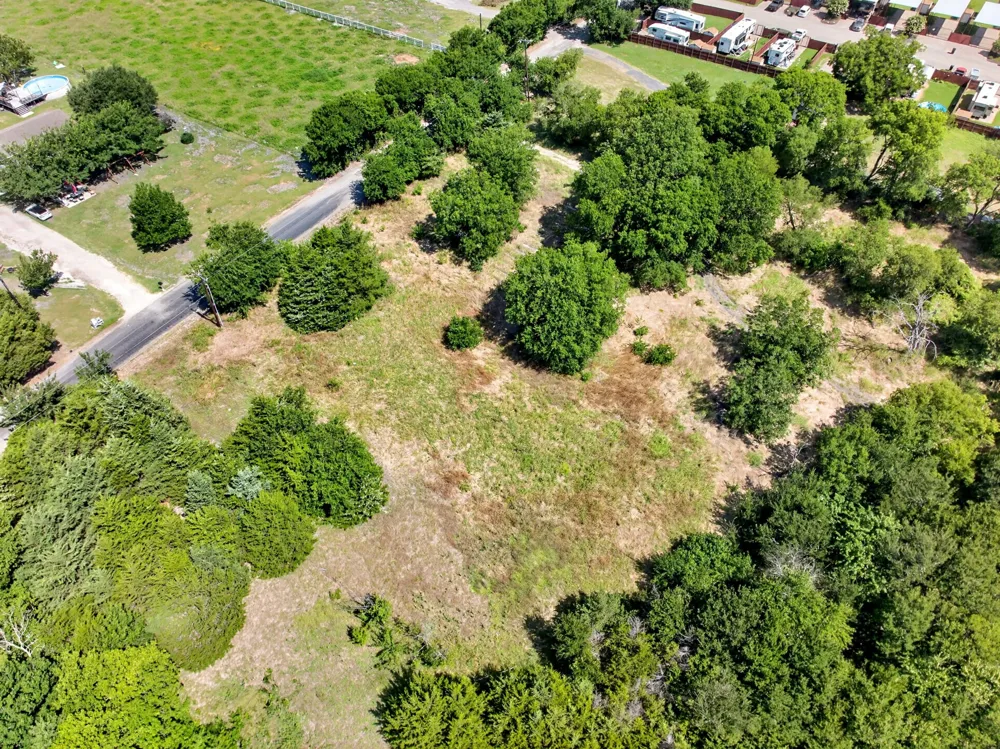 5211 County Road 547 Nevada, TX 75173