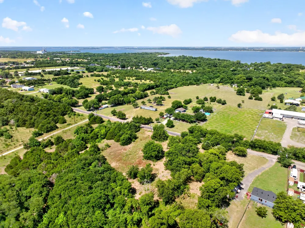 5211 County Road 547 Nevada, TX 75173