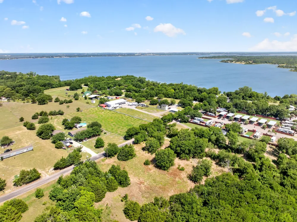 5211 County Road 547 Nevada, TX 75173