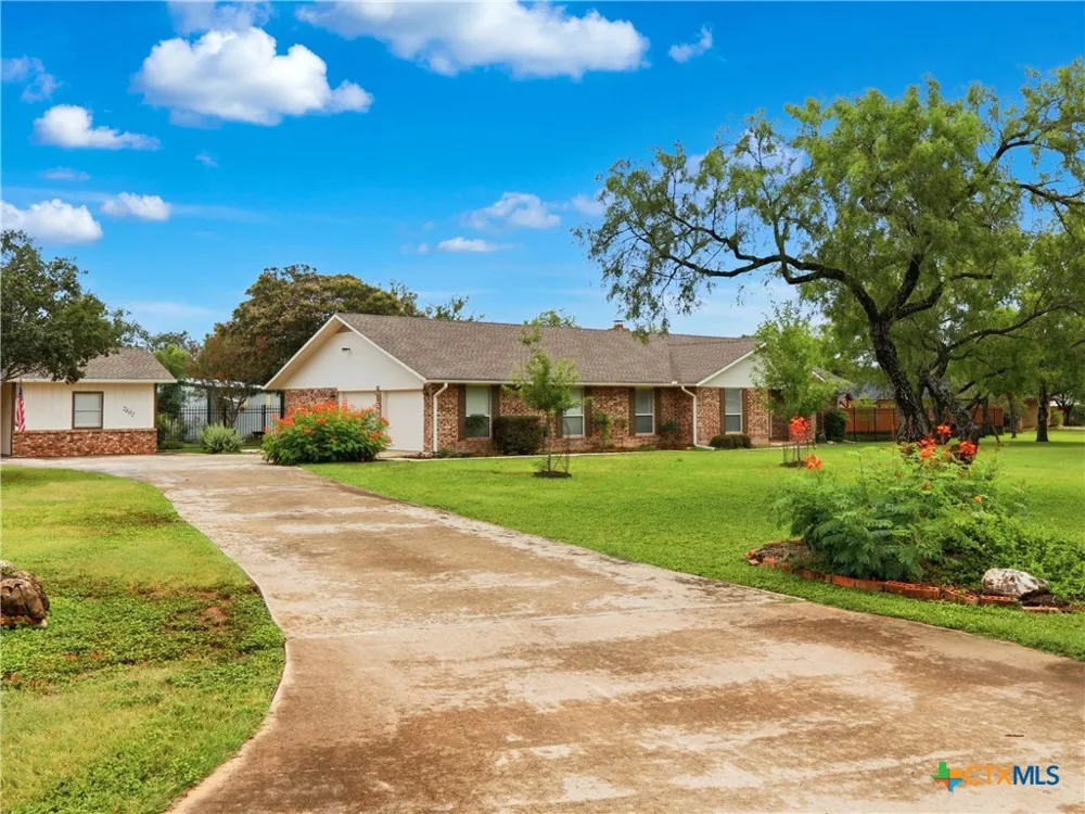 2402 Welsch Lane New Braunfels, TX 78132
