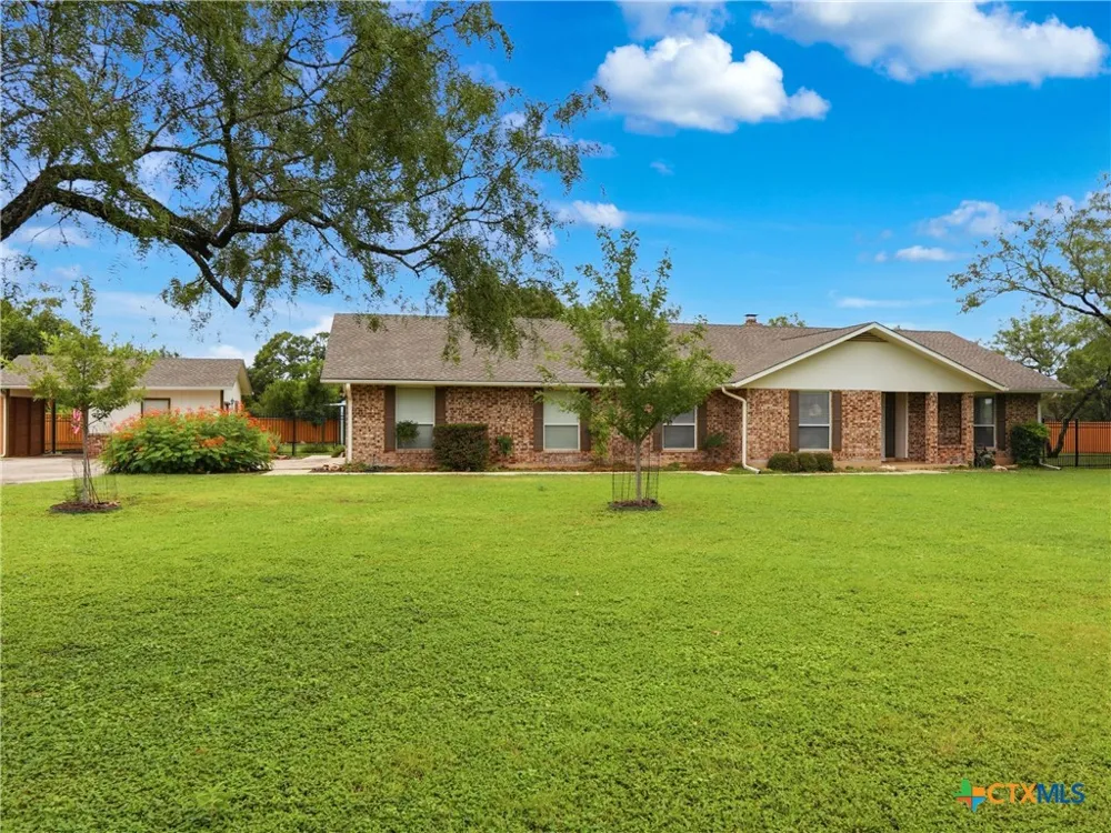 2402 Welsch Lane New Braunfels, TX 78132