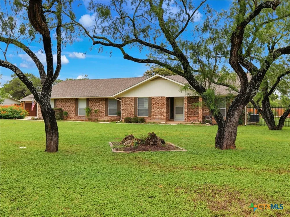 2402 Welsch Lane New Braunfels, TX 78132
