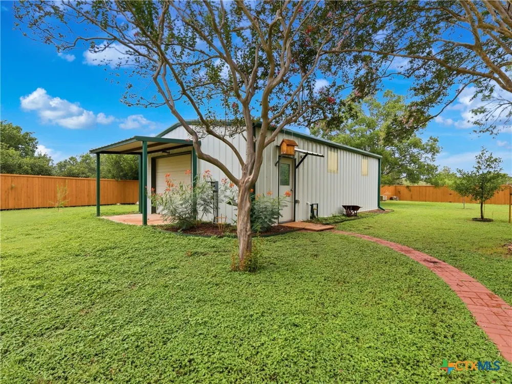 2402 Welsch Lane New Braunfels, TX 78132
