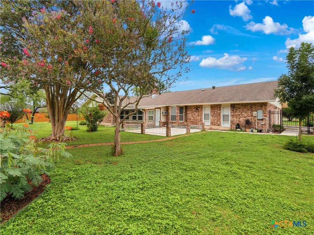 2402 Welsch Lane New Braunfels, TX 78132
