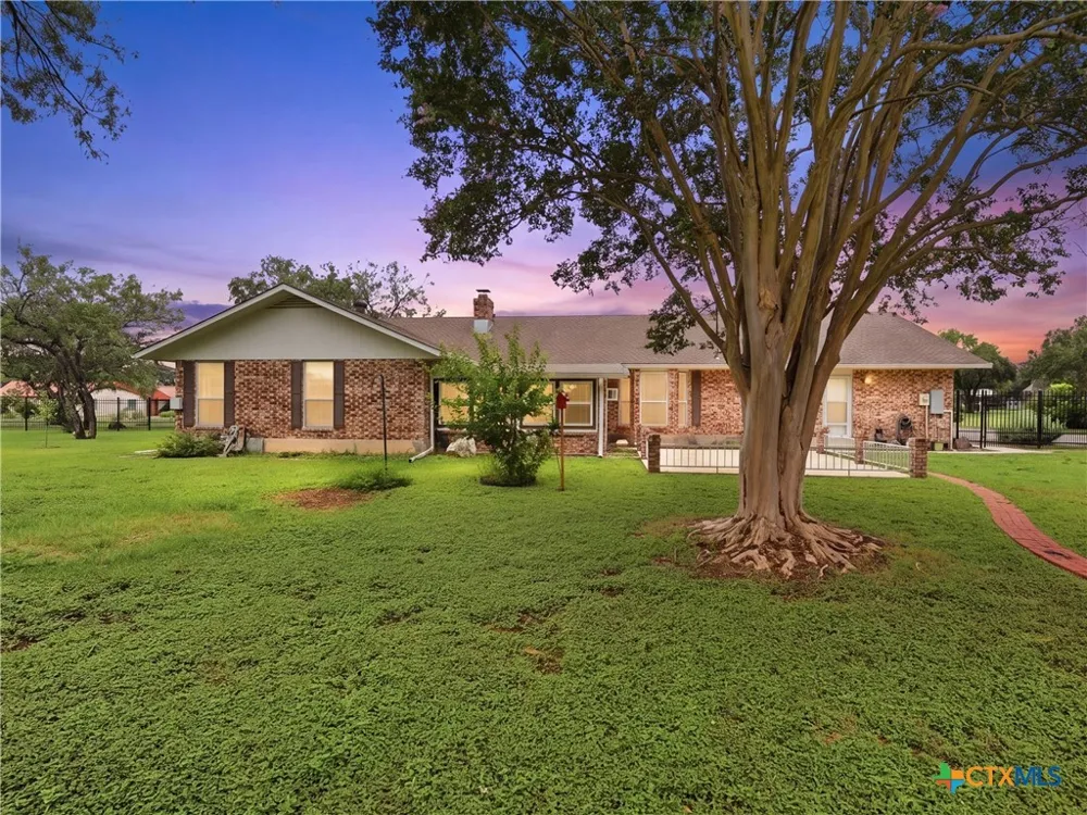2402 Welsch Lane New Braunfels, TX 78132