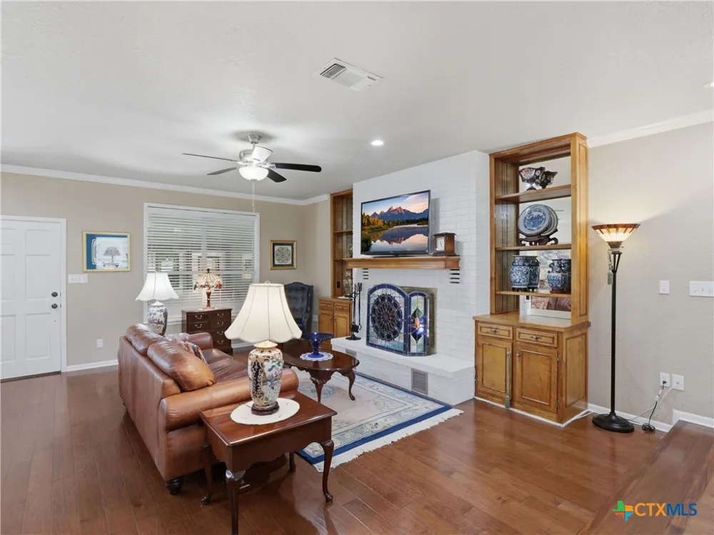 2402 Welsch Lane New Braunfels, TX 78132