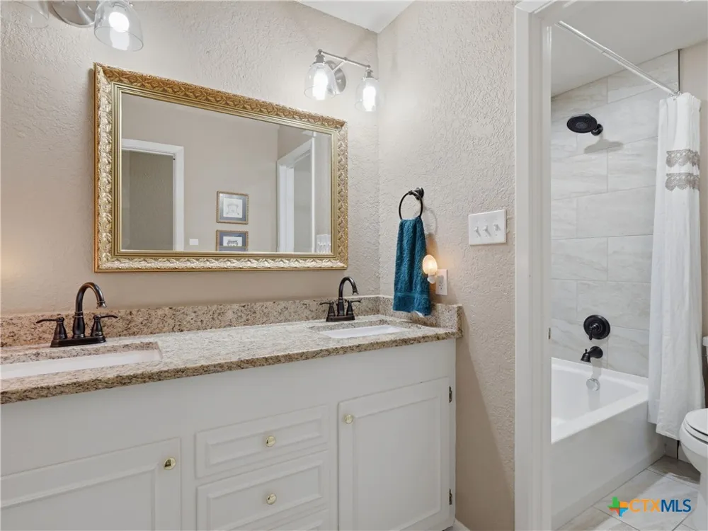 2402 Welsch Lane New Braunfels, TX 78132