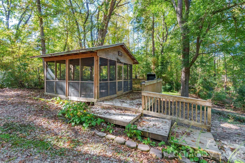 880 Columbia Road Chester, SC 29706