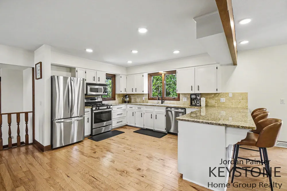 5964 Chicago Drive Zeeland, MI 49464