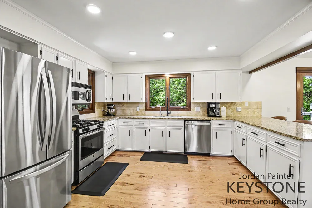 5964 Chicago Drive Zeeland, MI 49464