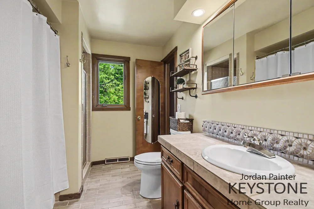 5964 Chicago Drive Zeeland, MI 49464