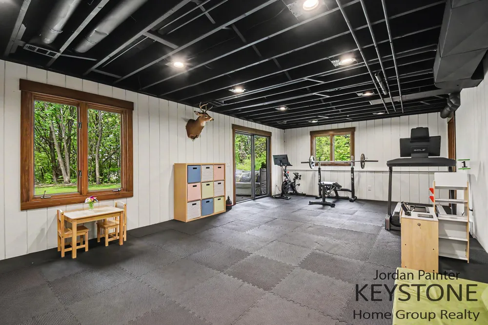 5964 Chicago Drive Zeeland, MI 49464