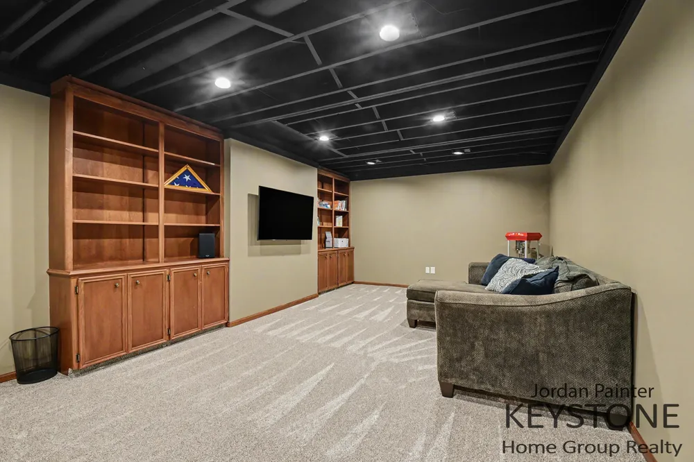 5964 Chicago Drive Zeeland, MI 49464