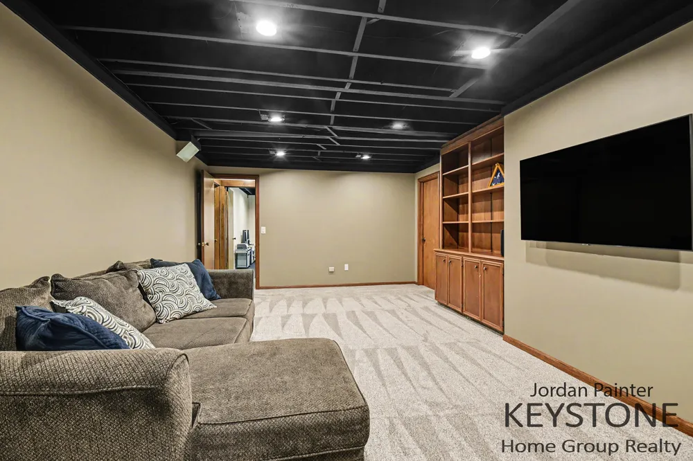 5964 Chicago Drive Zeeland, MI 49464