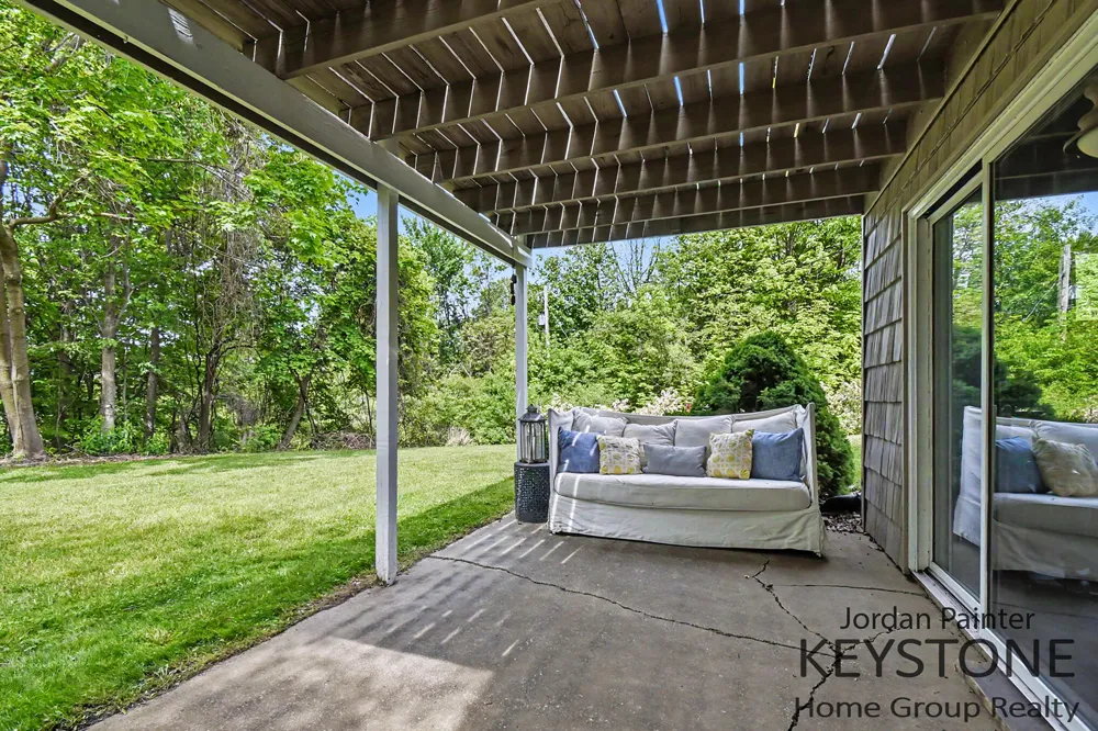 5964 Chicago Drive Zeeland, MI 49464