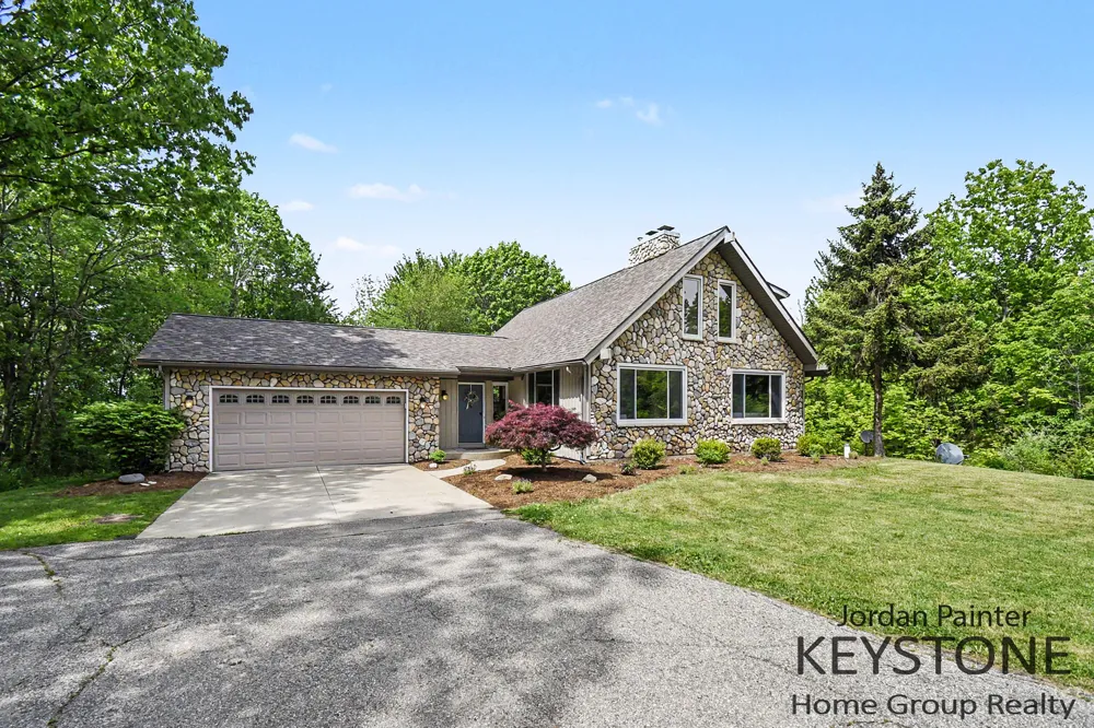 5964 Chicago Drive Zeeland, MI 49464