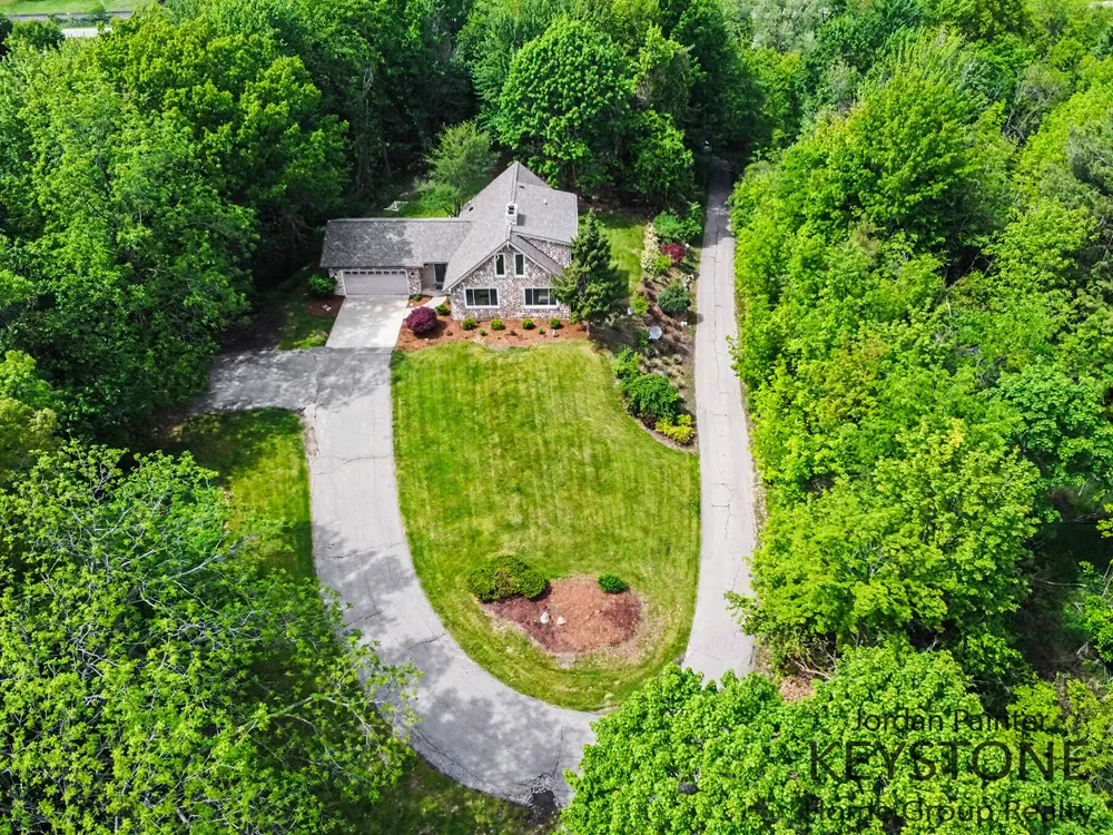 5964 Chicago Drive Zeeland, MI 49464