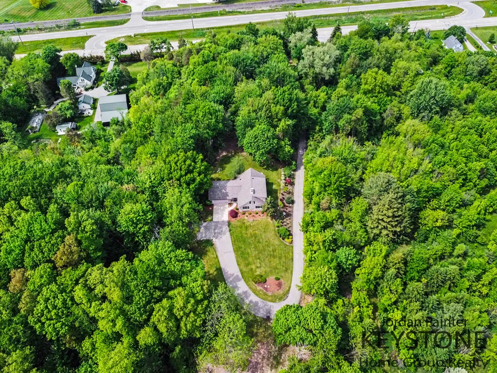 5964 Chicago Drive Zeeland, MI 49464