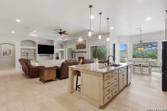 115 E Eli Chandler Blanco, TX 78606