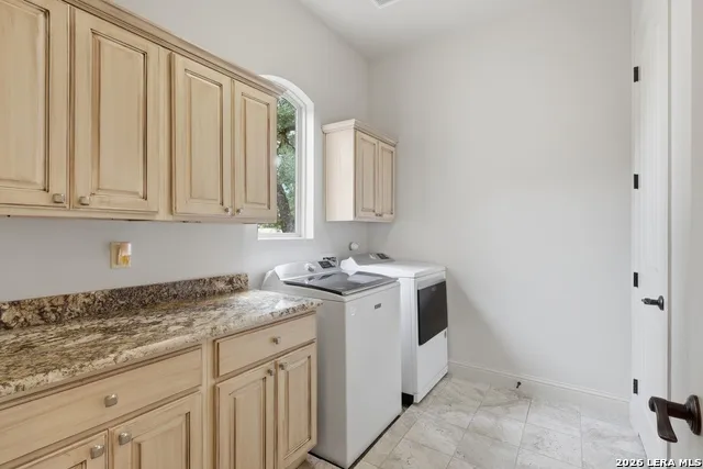 115 E Eli Chandler Blanco, TX 78606