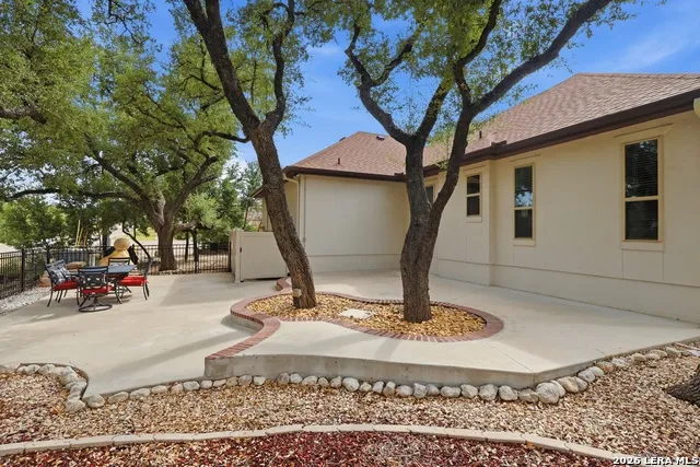 115 E Eli Chandler Blanco, TX 78606
