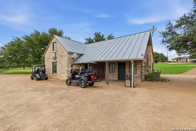 115 E Eli Chandler Blanco, TX 78606