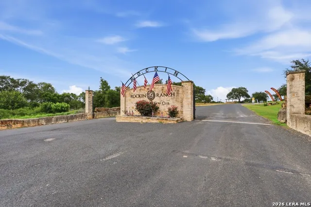 115 E Eli Chandler Blanco, TX 78606