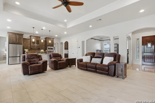 115 E Eli Chandler Blanco, TX 78606